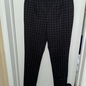 Women’s Calvin Klein Skinny Leg Pants Size 6